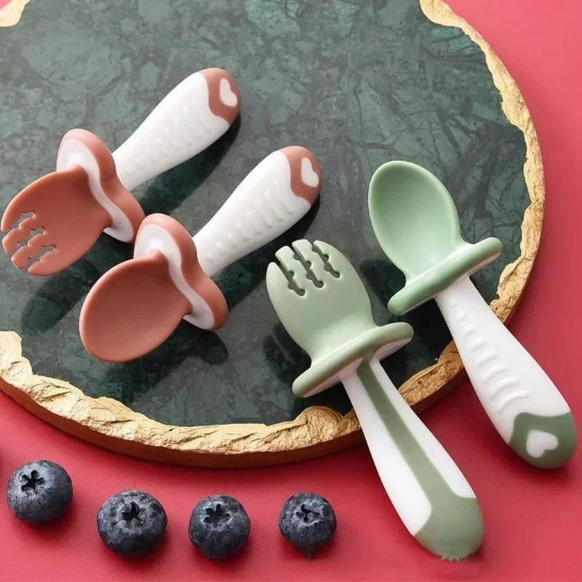 Set Peralatan Makan Anak Silik - Baby Food Utensils ulasan dan harga